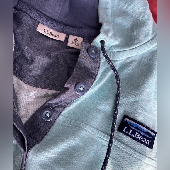 L.L. Bean Green Hoodie Sweatshirt - Picture 2 of 4